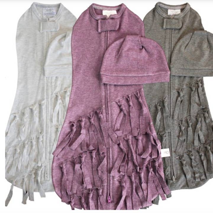 VENTE : Ensemble emmaillotage et chapeau à franges en bambou - Normalement 24$ chacun pour la vente par Woombie