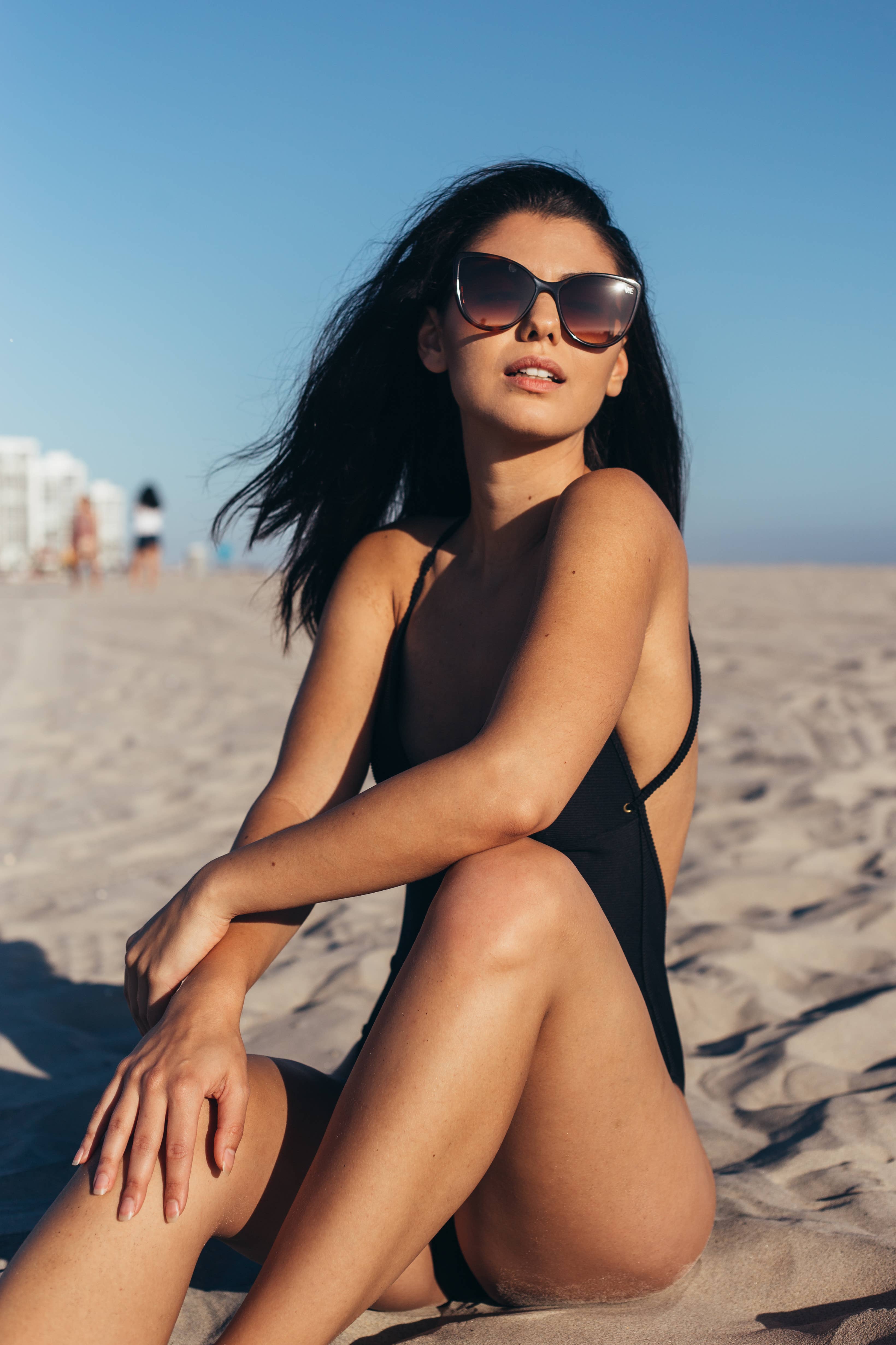 Vye Eyewear - Wholesale Sunglasses - Women's - Grandeur Eyewear8