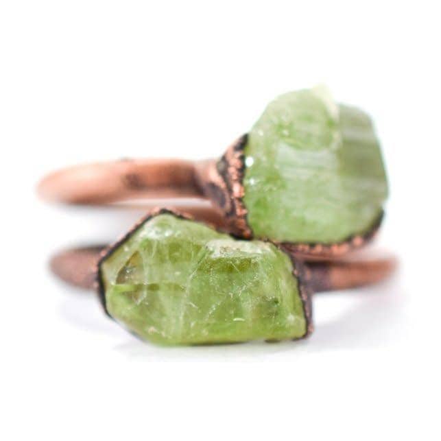 Koperen en peridoot ring voor wholesale door HAWKHOUSE