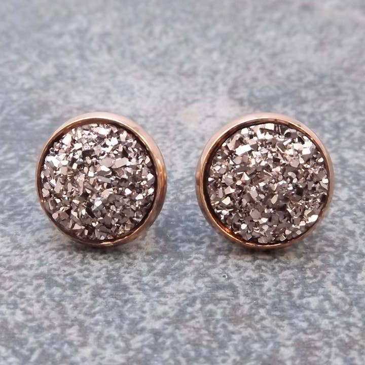 Bijoux Too - Druzy och Rose Gold Örhängen för wholesale av Felicity Jewelry Designs