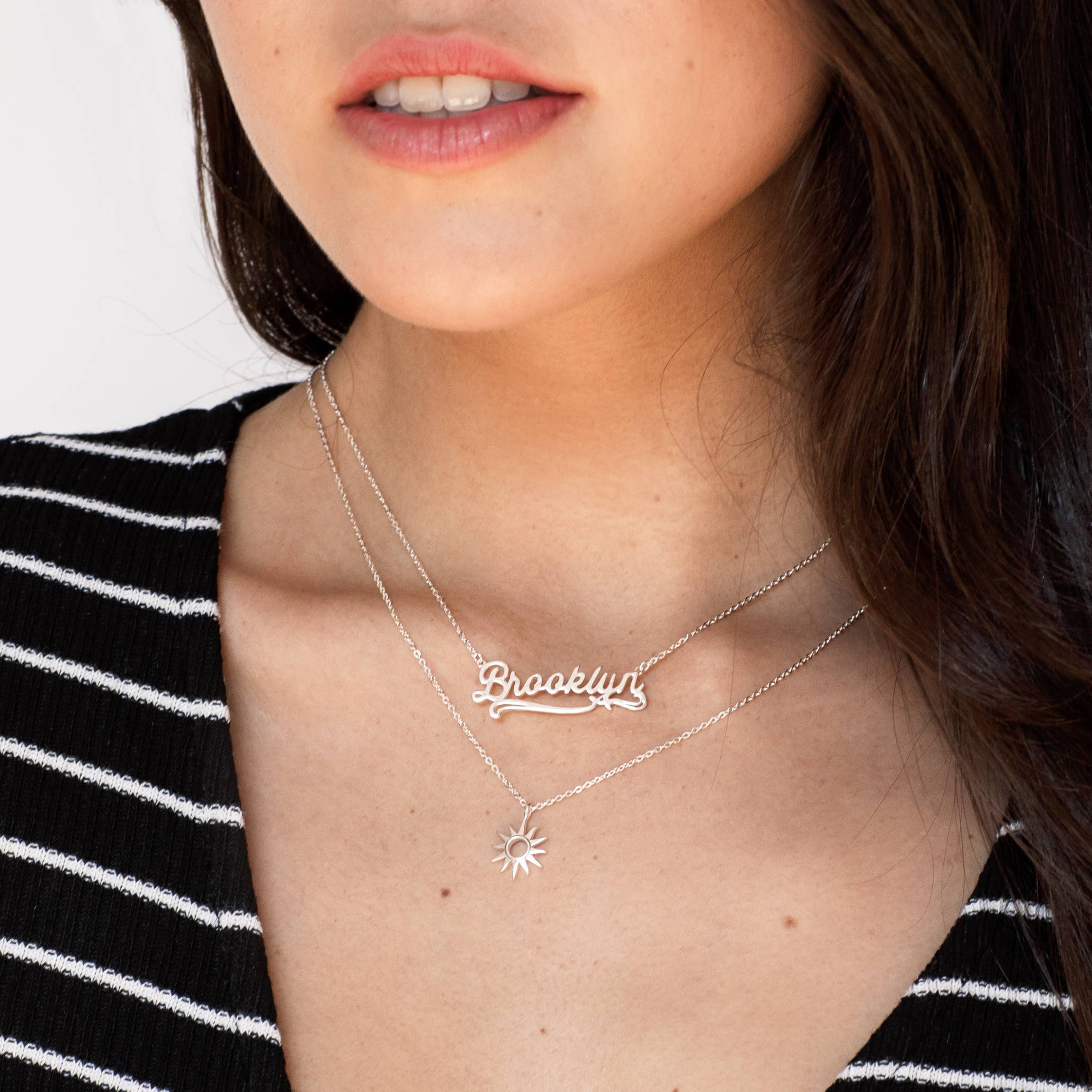 Wildflower + Co. – wholesale Hänge-/berlockhalsband – Tarot Card Halsband, Solen - Sterling Silver1