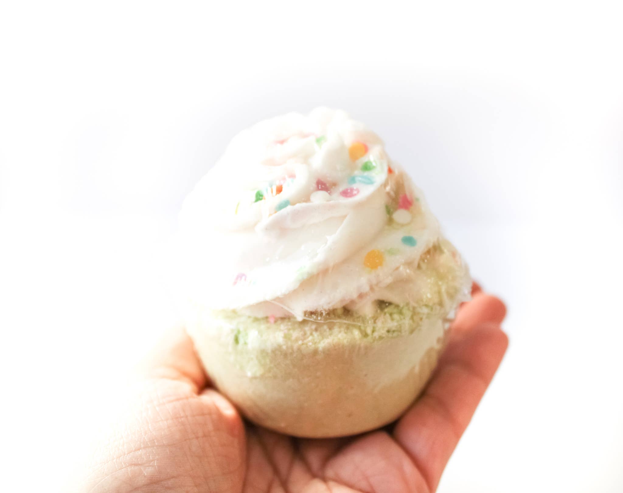 Marvi Beauty - Wholesale Bath Bomb/Fizz - Confetti Cupcake Bath Fizzy4