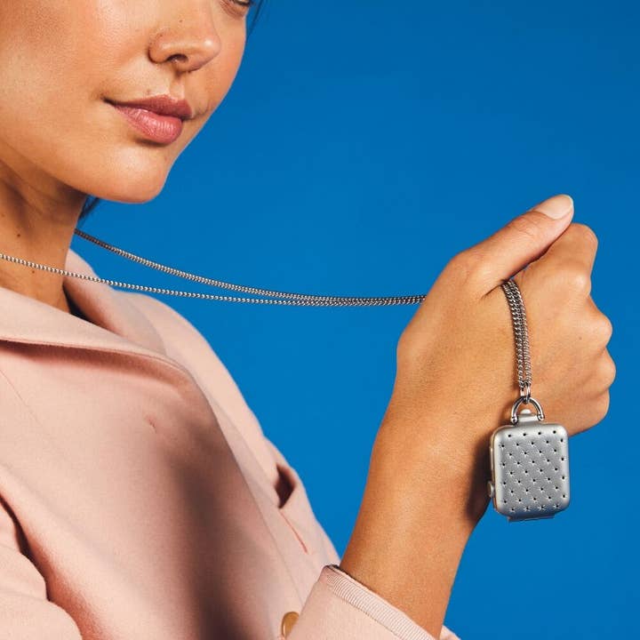 Bucardo - Vendita all'ingrosso Collane con medaglione - Collana con medaglione Constellation per Apple Watch