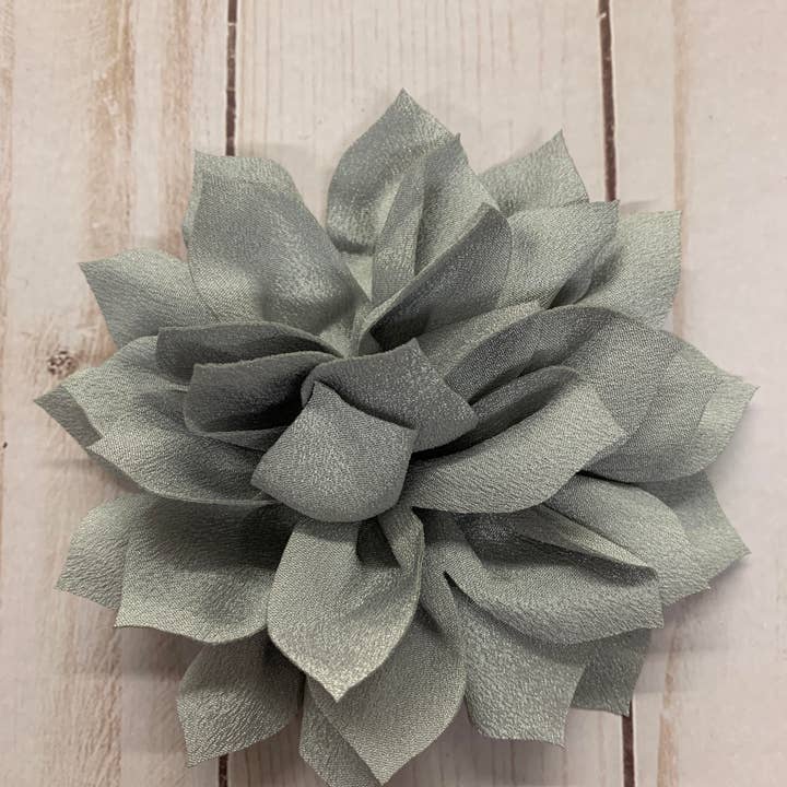 Rachel's Ribbons - Wholesale Hair Clip - Kids - Lily Flower Clip - Large17