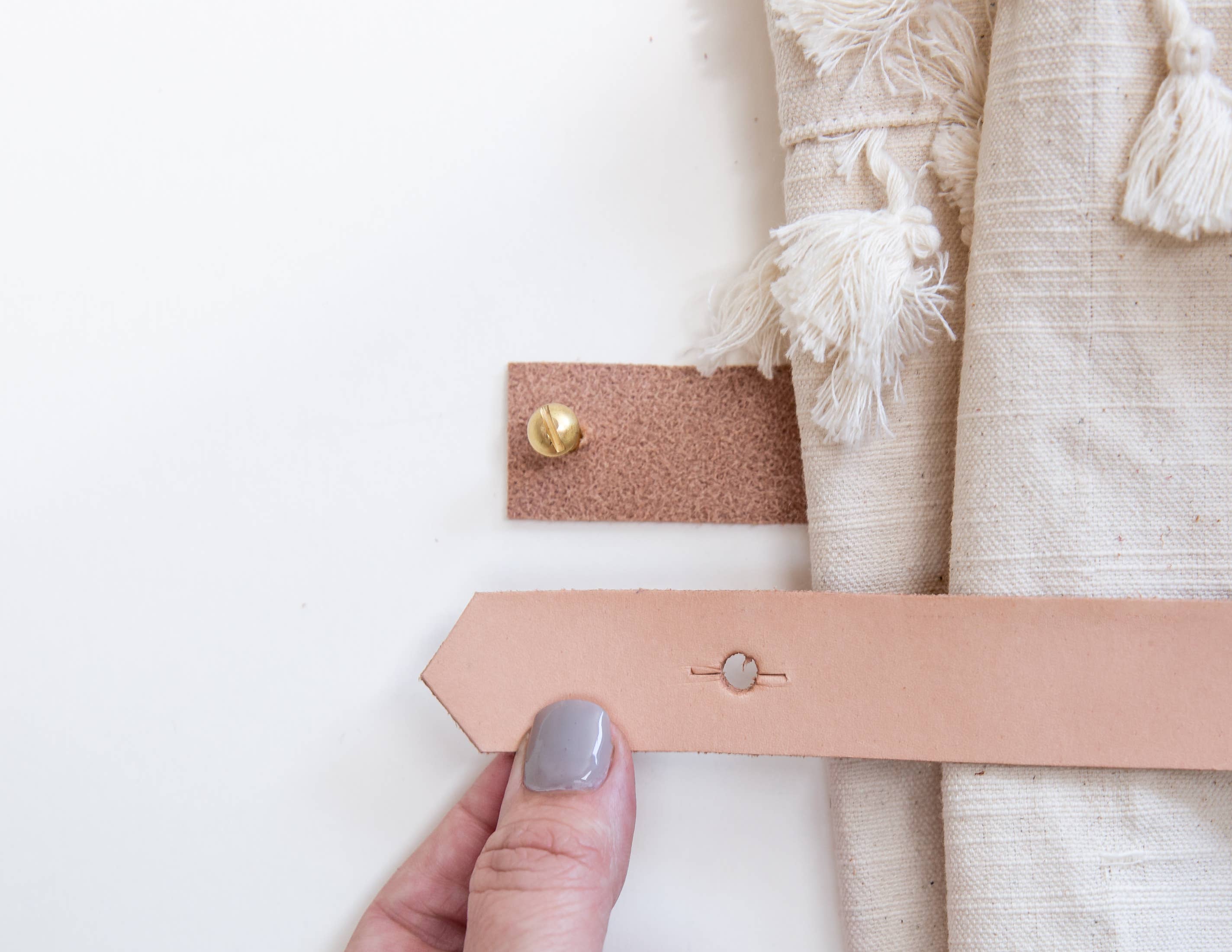 Keyaiira - Vendita all'ingrosso Fermatende - Fermatenda in pelle [V'ed End]3