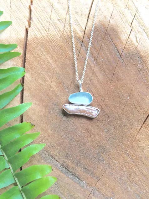 La Soucique Studio Metalsmithing - Wholesale Pendant/Charm Necklace - Stacked Seaglass and Pearl Necklace - Sterling Silver