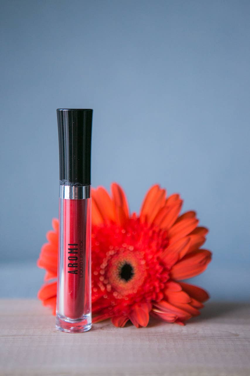 Aromi - Wholesale Lipstick - Preppy Red Liquid Lipstick3