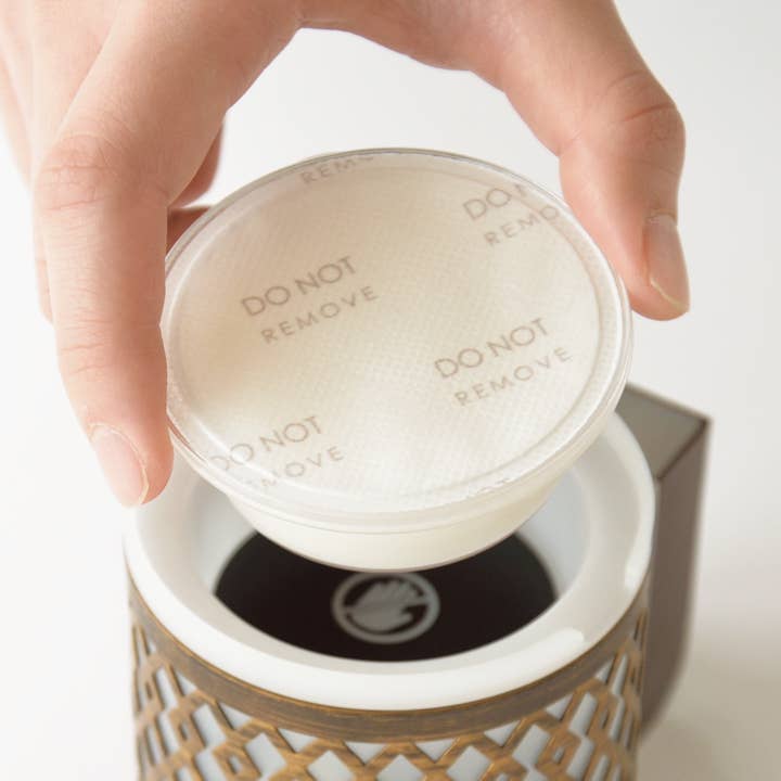 SERENE HOUSE - Wholesale Wax Warmer - Arrow No-Spill Wax Melt Wall-Plug (use with Serene Pod)4