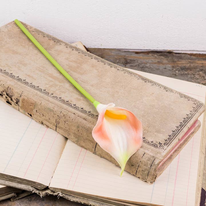 Honey and Me – wholesale Artificial flowers – Large Coral Calla Lily Stem