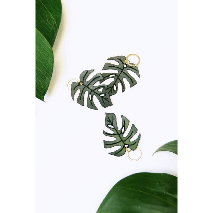Stitch & Shutter - Wholesale Keychain - Women's - Monstera Leaf Keychain5