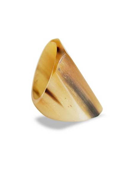 Taureau Horn Eco Light Anneau pour la vente par Inspired Peru