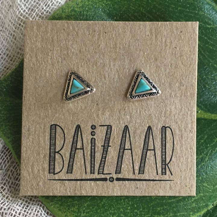 Boucle d'oreille à tige triangulaire en argent sterling avec turquoise pour la vente par Baizaar