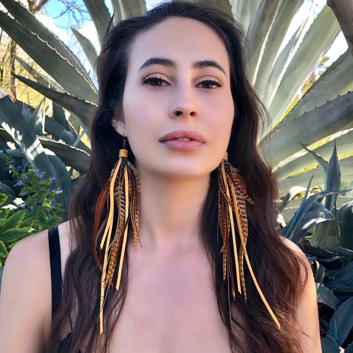 ASTALI - Venta al por mayor Pendientes de borla - Pendientes de plumas piratas, estilo bohemio western, estilo cree y dorado