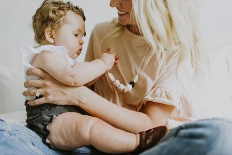 Chewable Charm - Wholesale Teething Necklace - Baby - The Audrey Teething Necklace4