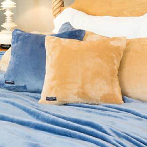 18" X 18" Throw Pillow 2PK for wholesale by American Blanket Company