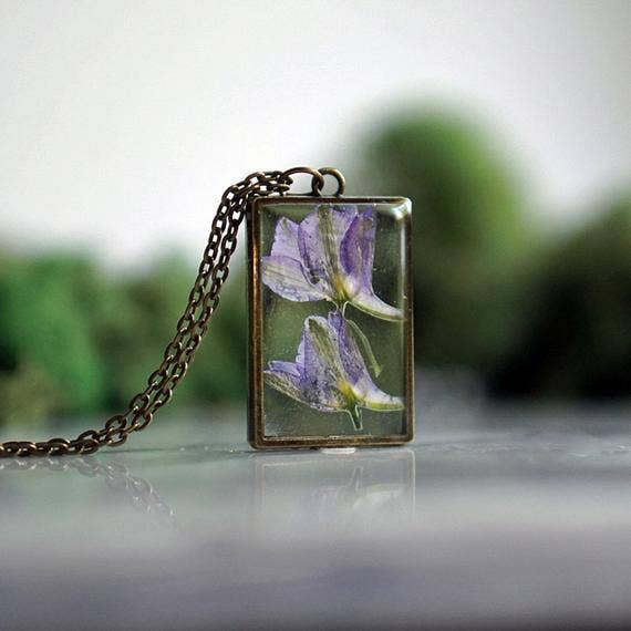 The Pretty Pickle - Wholesale Pendant/Charm Necklace - February Birth Flower Necklace1