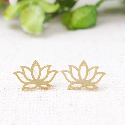 Tiny Metal Studs for engroshandel hos Adorned by Aisha