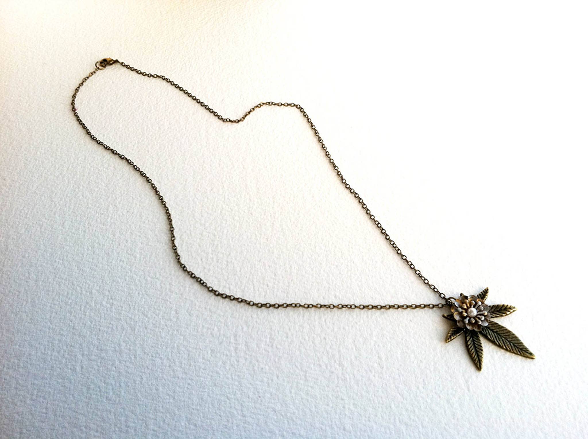 Smokies Toke Couture - Wholesale Pendant/Charm Necklace - Bronze Pearl Flower Cannabis Weed Necklace2