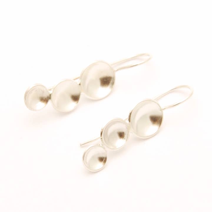 Pendientes en forma de cápsula, con acabado pulido, 3 guijarros para venta al por mayor de Tamara Kelly Designs