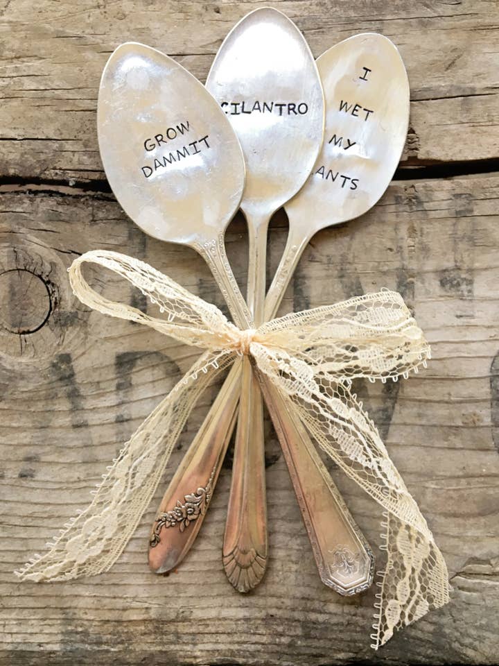 Estacas para plantas Herb Garden Marker, vintage, estampadas a mano para venta al por mayor de Pumpernickel and Wry