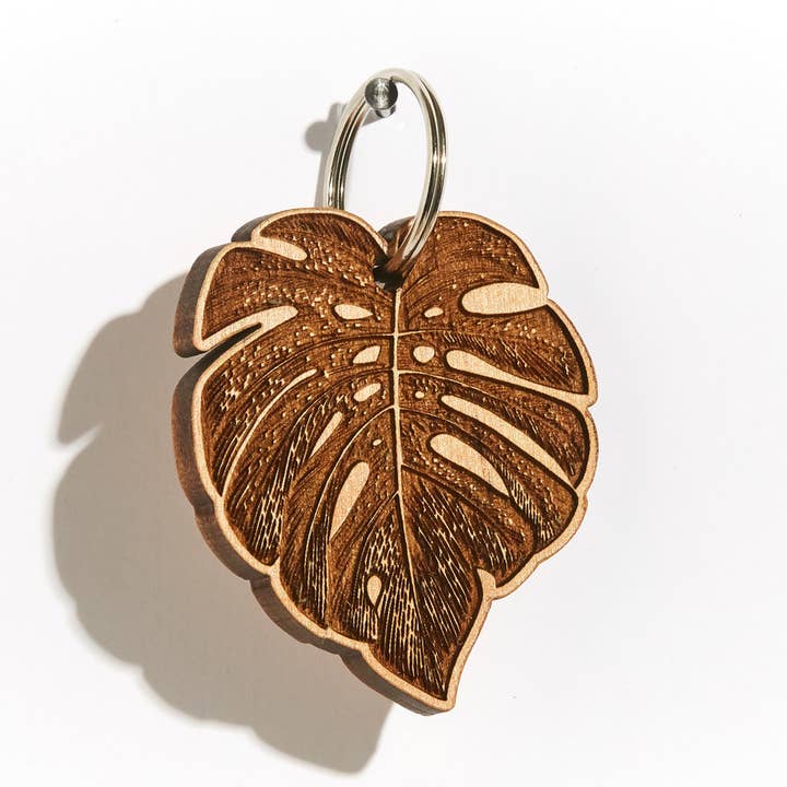 Porte-clés en bois de feuille de Monstera pour la vente par Lucca