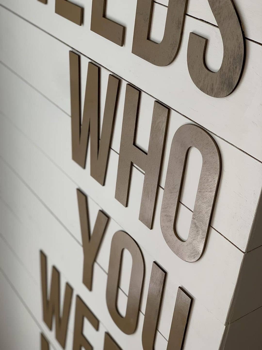 SBG Co. – Engroshandel Skilt – Butiksdisplay - 'The World Needs Who You Were Made To Be' XL1