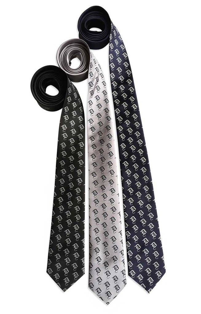 Cyberoptix Tie Lab - Wholesale Necktie - Men's - Old English Detroit D Dot Pattern Necktie2