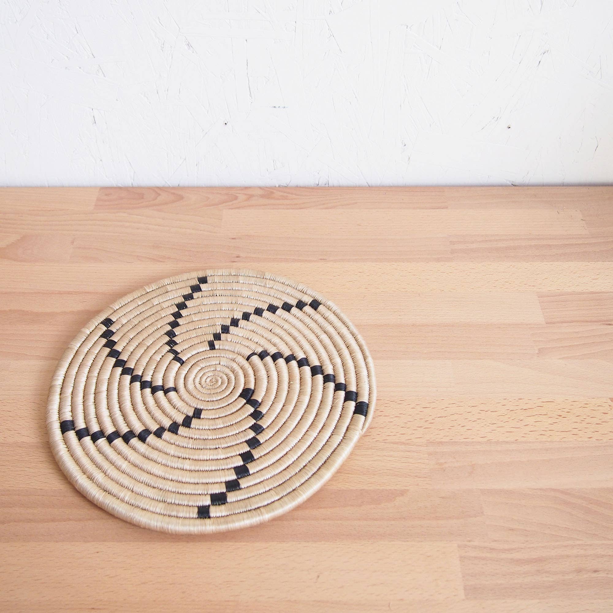 Amsha - Wholesale Trivet - Tanga Trivet1