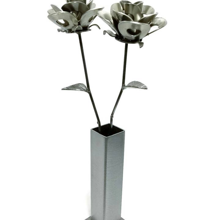 Metal Relic - Wholesale Artificial Flowers - Dual Immortal Roses And Bud Vase2