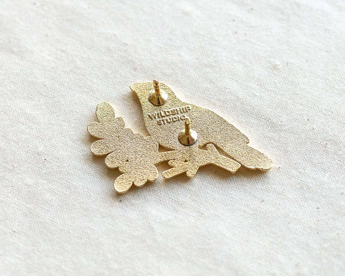 Wildship Studio - Wholesale Lapel Pin/Button - Robin Enamel Pin4