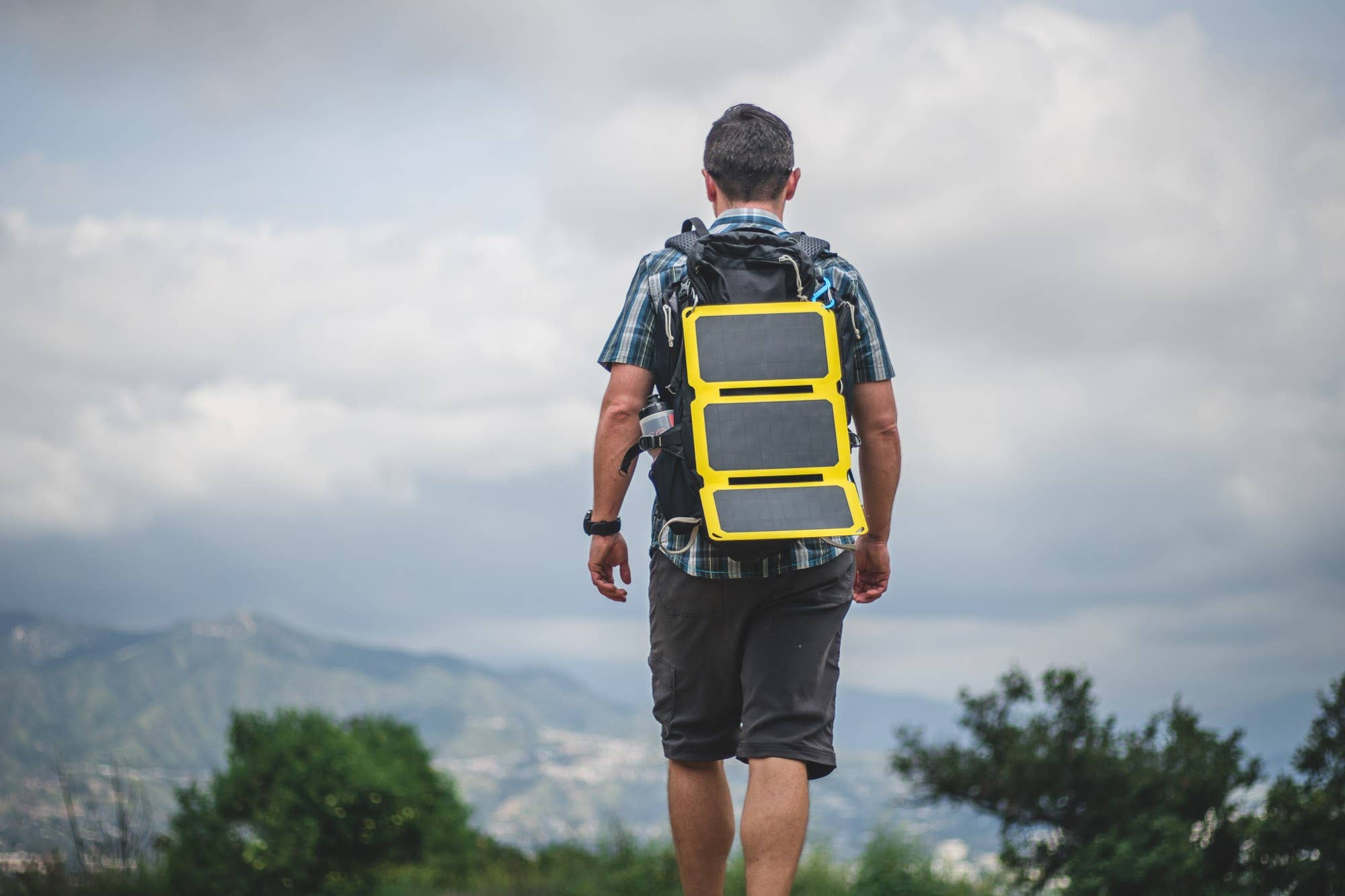 SunJack – Carregador portátil por atacado – Carregador de painel solar portátil SunJack 15W+10k mAh Powerbank4