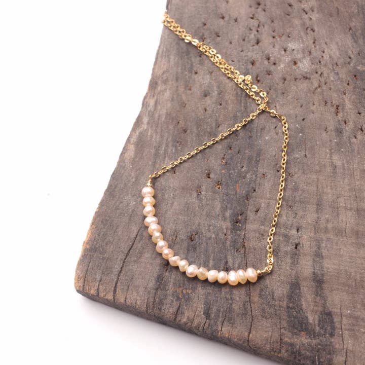 Less is More – Engroshandel Perlehalskæde – Pink Pearl Smile halskæde (Guld eller Sølv)2