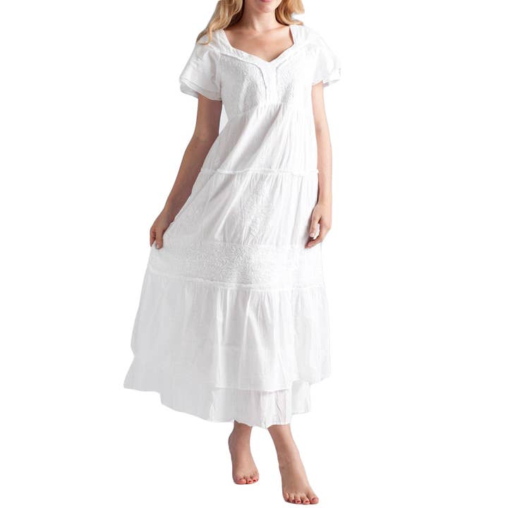 Vestido em camadas de manga curta bordada em camadas - BRANCO por atacado de La Cera