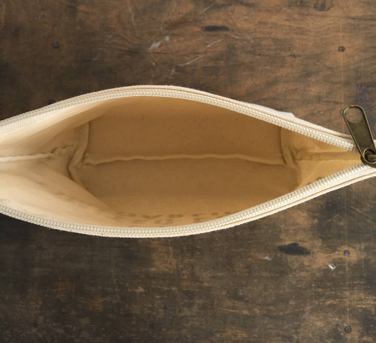 SOUTHERN FRIED DESIGN BARN - Wholesale Pouch - Women's - Never Underestimate the Power Of A God Fearin’ Southern - ZP2