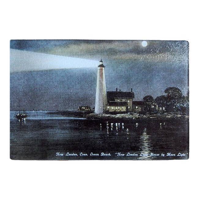 CT - New London Light La Nuit pour la vente par That Fabled Shore Home Decor