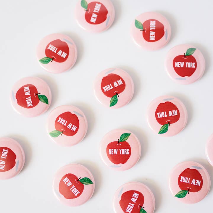 ILOOTPAPERIE - Wholesale Lapel Pin/Button - New York Pinback Button