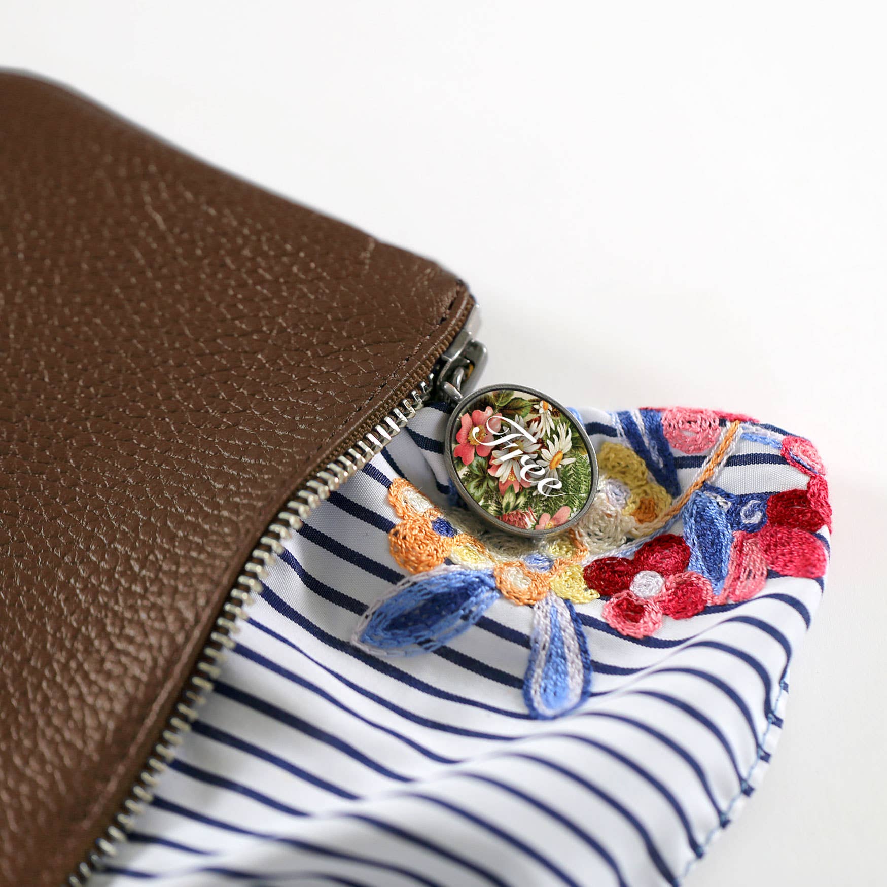 Lucy Lu Designs - Wholesale Clutch Bag - Women's - Clutch Chocolate1