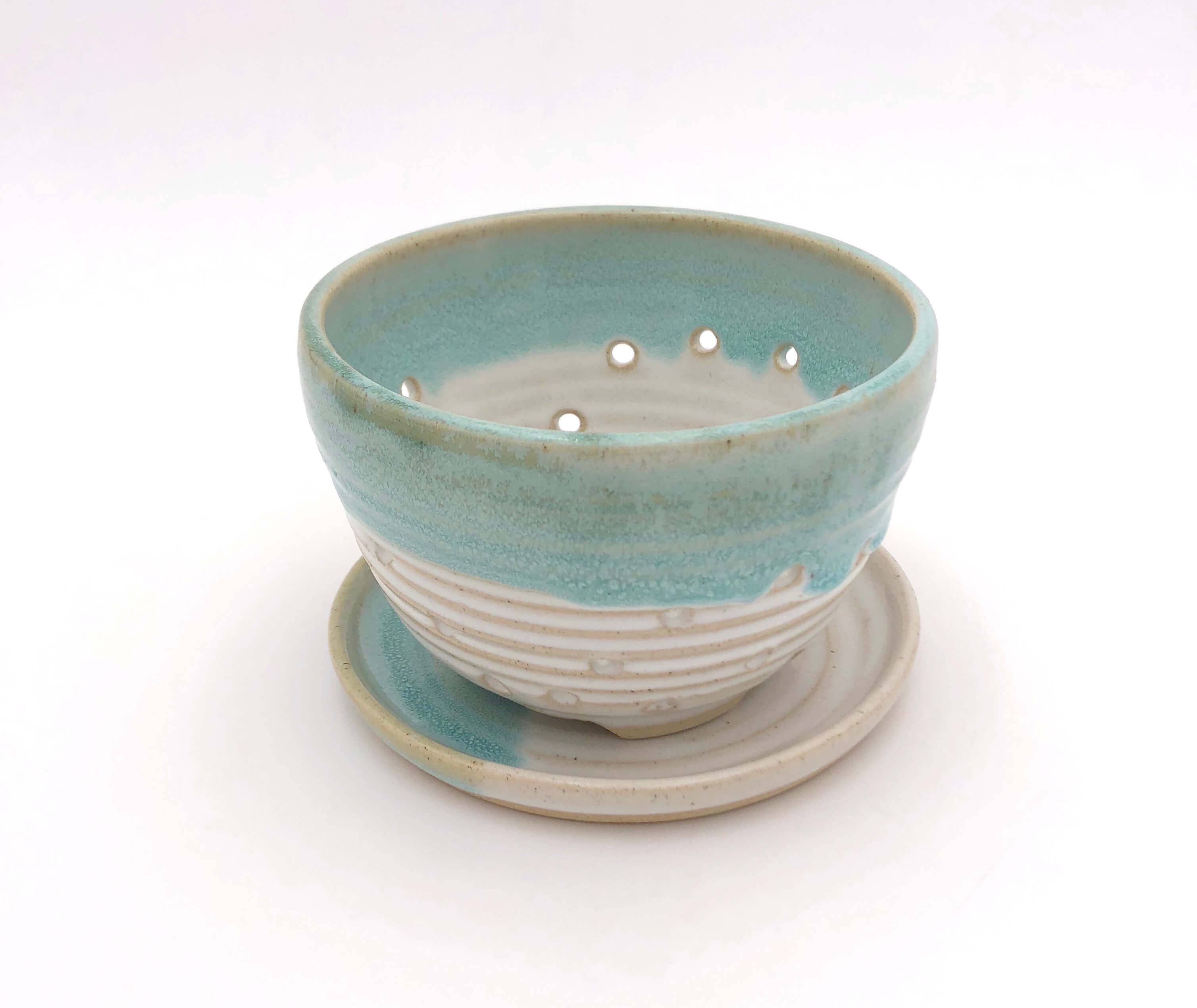 Coastal Clay Co. - Wholesale Colander - Classic Summer Berry Bowl With Saucer - Ceramic Colander8