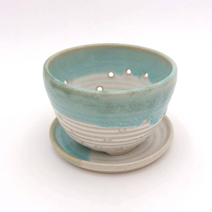 Coastal Clay Co. - Venta al por mayor Coladores - Cuenco clásico para bayas de verano con platillo - Colador de cerámica8