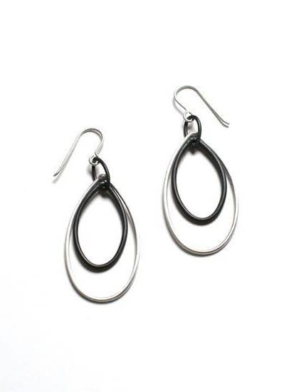 Orecchini Ella per la vendita all'ingrosso da parte di Megan Auman