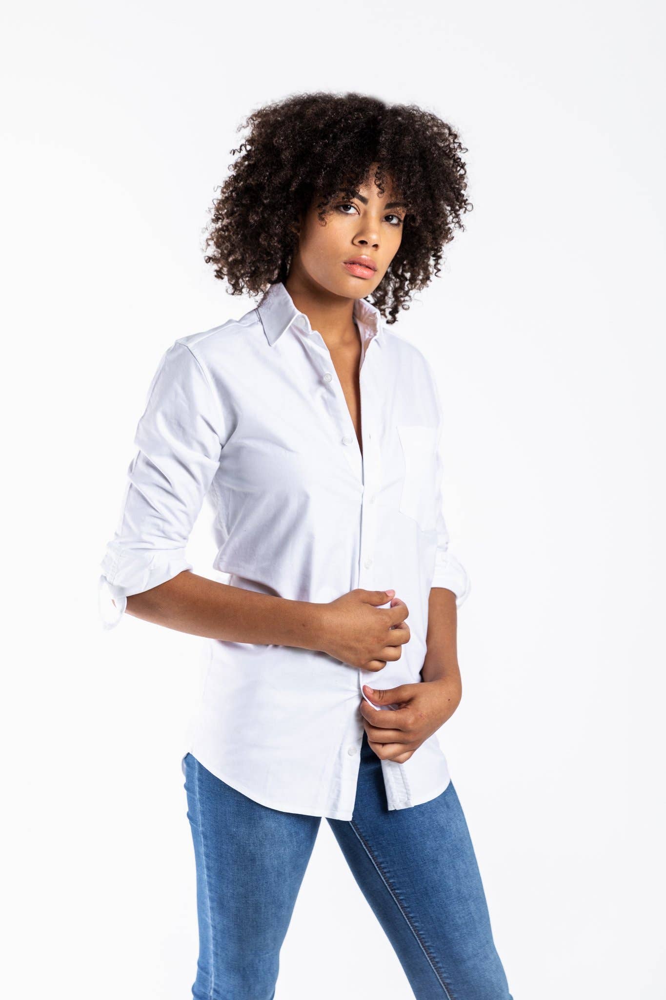 Emily Phillips Clothing - Vente Chemise à col boutonné – femme - Chemise blanche Oxford petite amie1