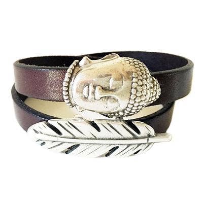 Chocoladebruin - Zilveren leren armband met grote Boeddha en veer voor wholesale door LIVE AHA