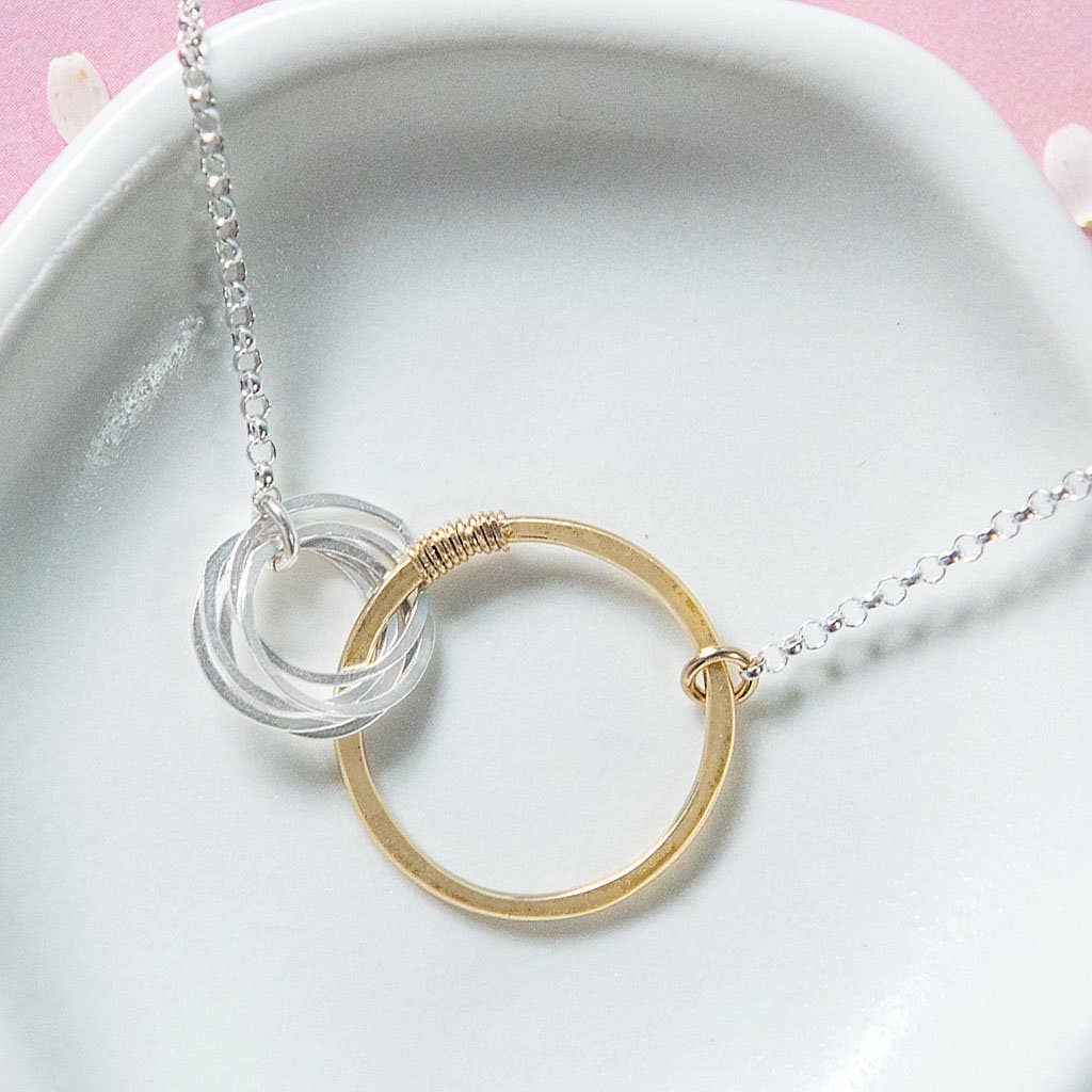 Freshie & Zero - Wholesale Pendant/Charm Necklace - Love Necklace, Original Links of Love, Mom & Five kids1