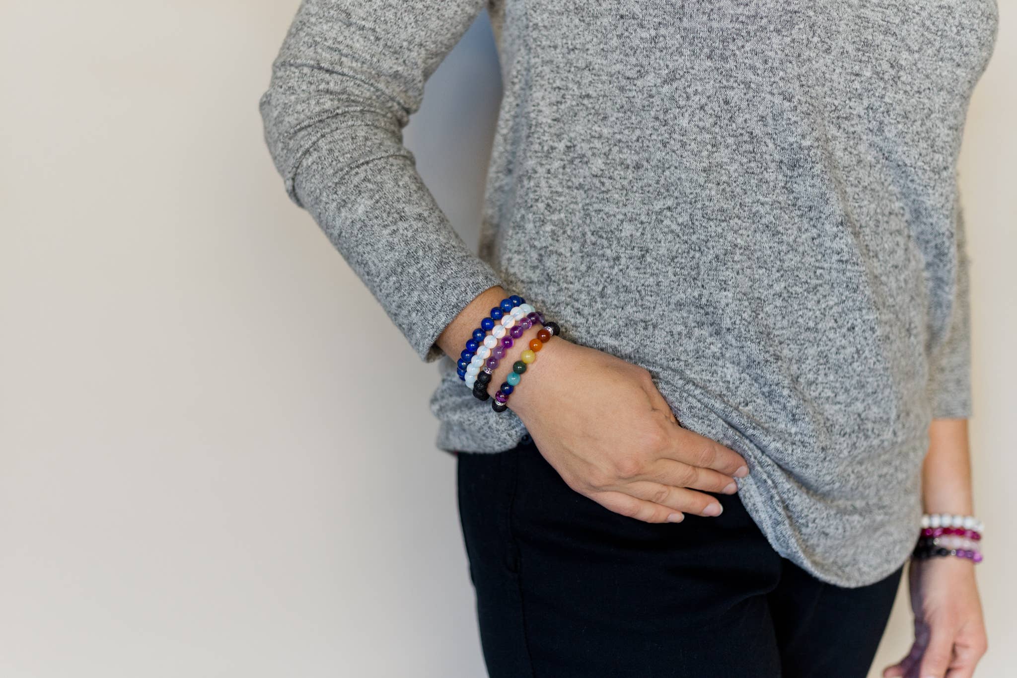 Love N’ Lava Designs – wholesale Aromatherapy bracelet – Lapis Lazuli Aromatherapy Essential Oil Diffuser Bracelet1