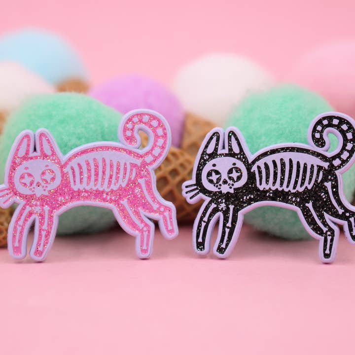 Real Sic – wholesale Nål och knapp för kavajslag – Skelett katt emaljstift — svart katt stift4