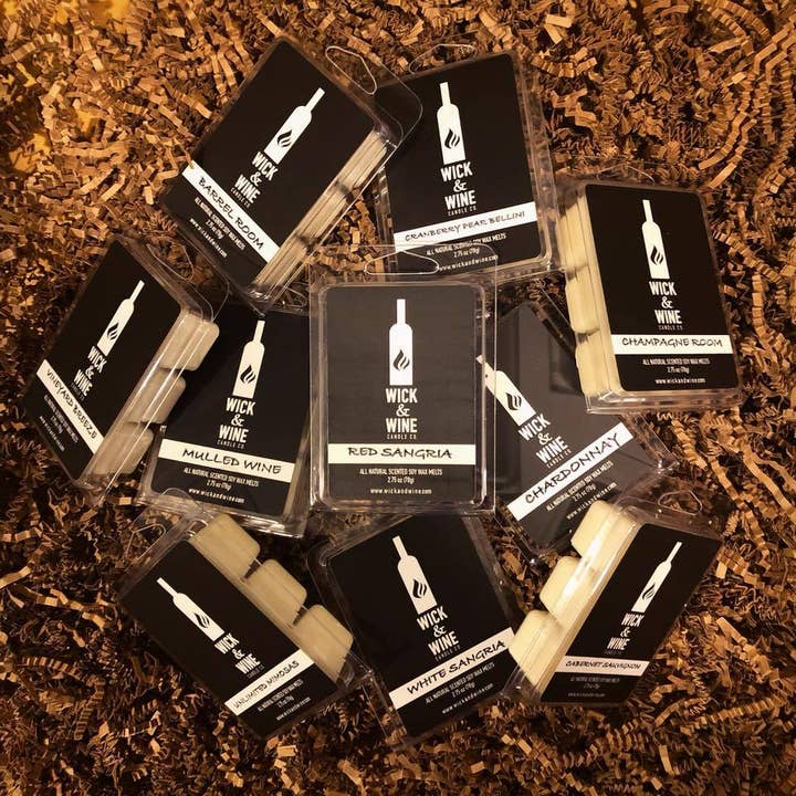 Cire fondue pour la vente par Wick & Wine Candle Co.