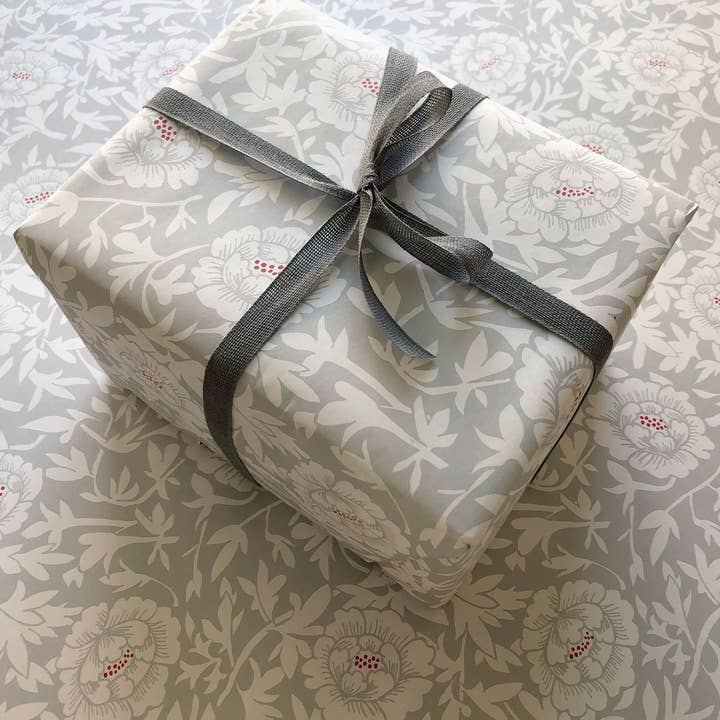 Wild Ink Press - Wholesale Wrapping Paper Roll - Korean Vase Gift Wrap | Roll of 2 sheets2