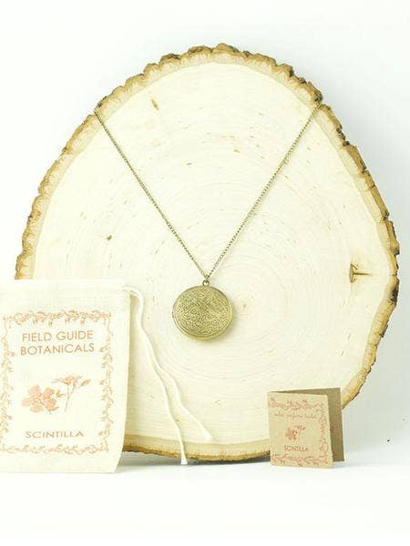 Scintilla Solid parfum medaillon voor wholesale door Field Guide Botanicals