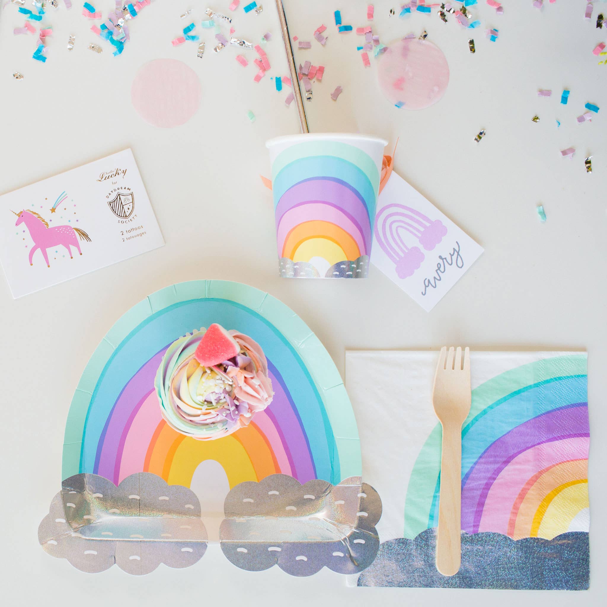 Jollity & Co. + Daydream Society – Engroshandel Engangsserviet – Over regnbuen store servietter - 16 Pk.4