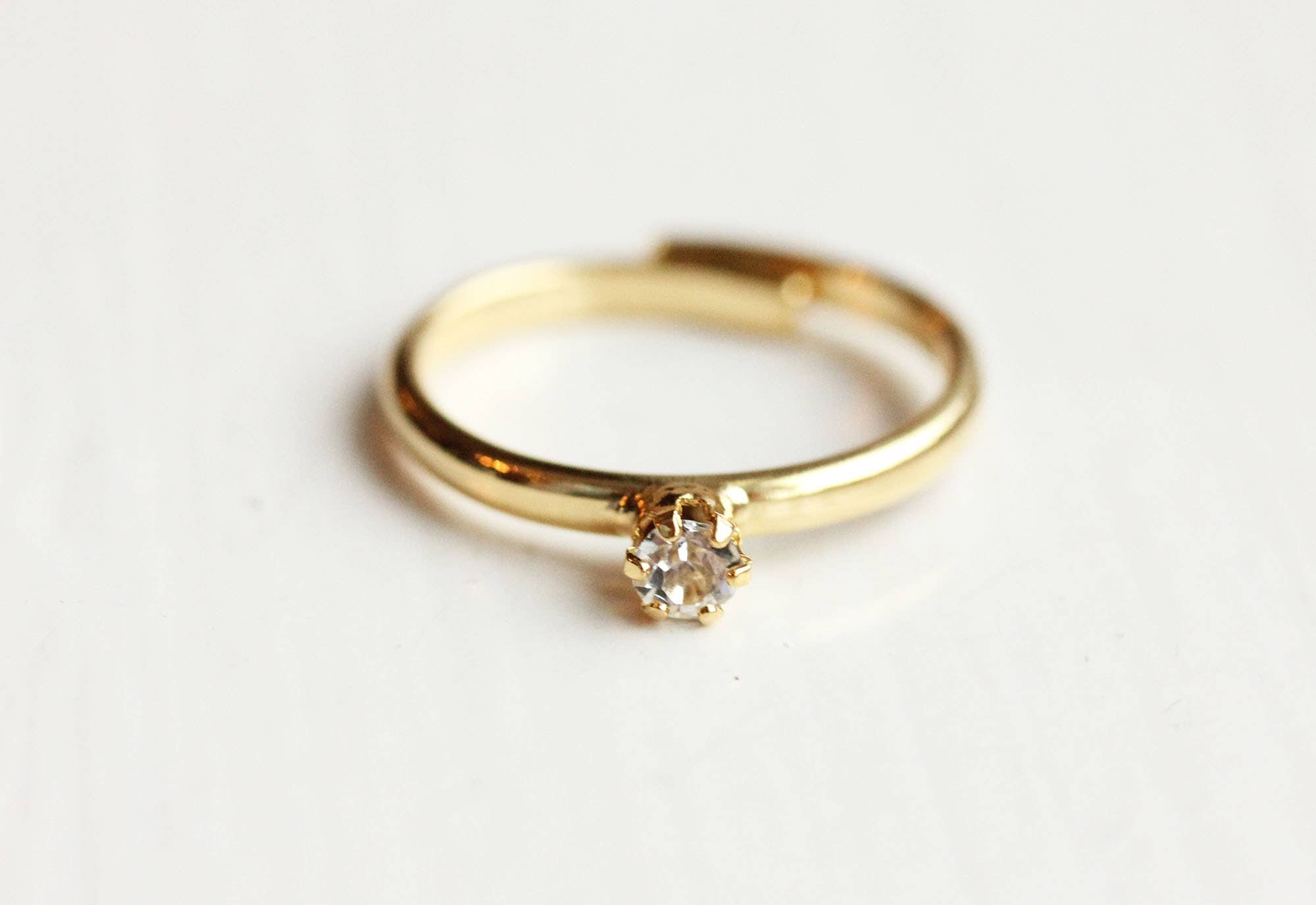 Diament Jewelry - Wholesale Single Stone/Solitaire Ring - Gold Crystal Ring0